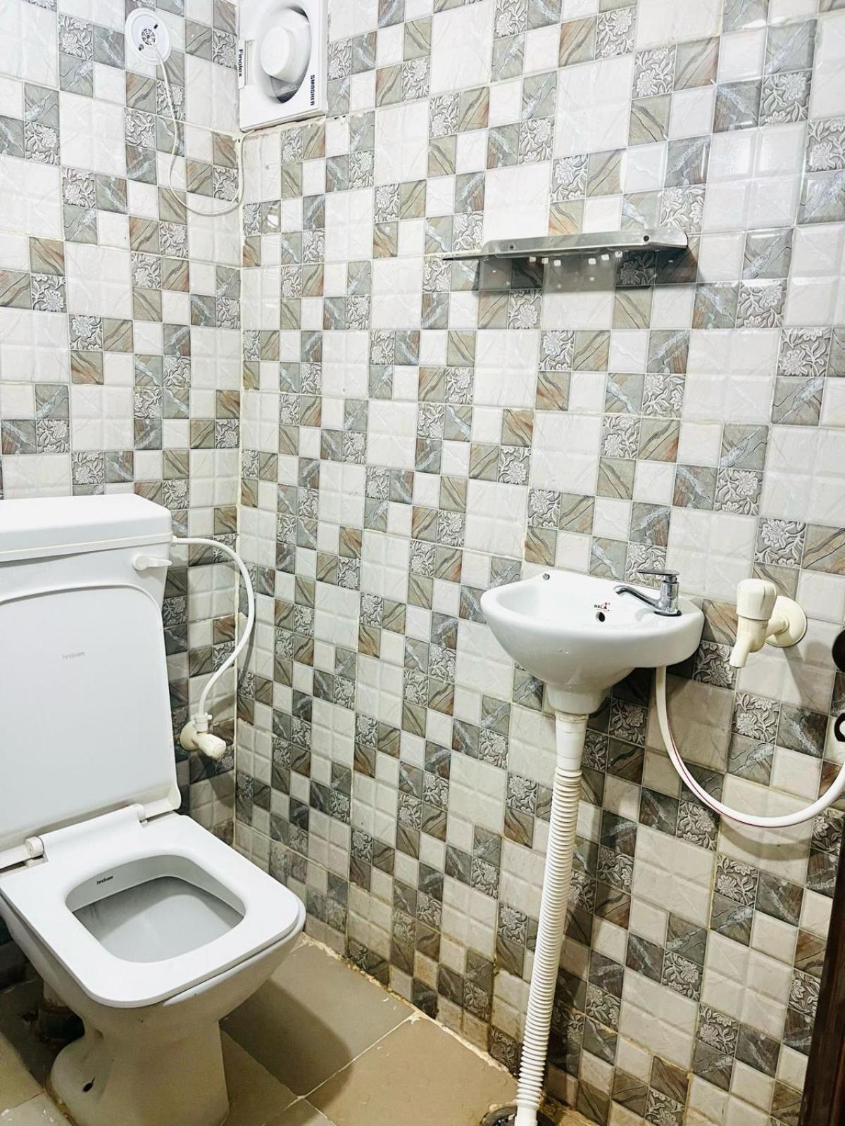 Mauji'S Villa Hotel & Guest House Αλλαχαμπάντ Εξωτερικό φωτογραφία